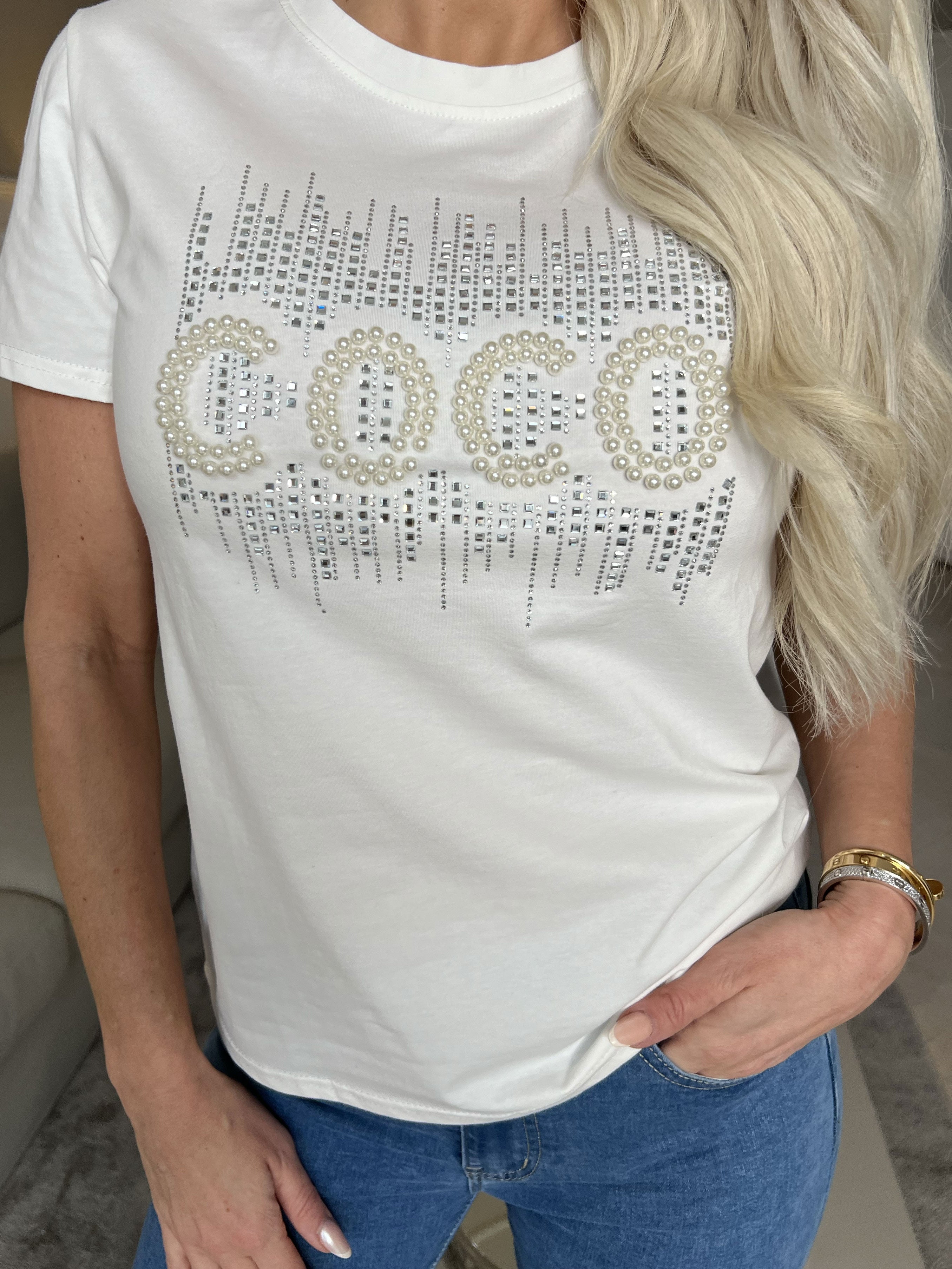 Coco - T-shirt med perler og similisten på brystet